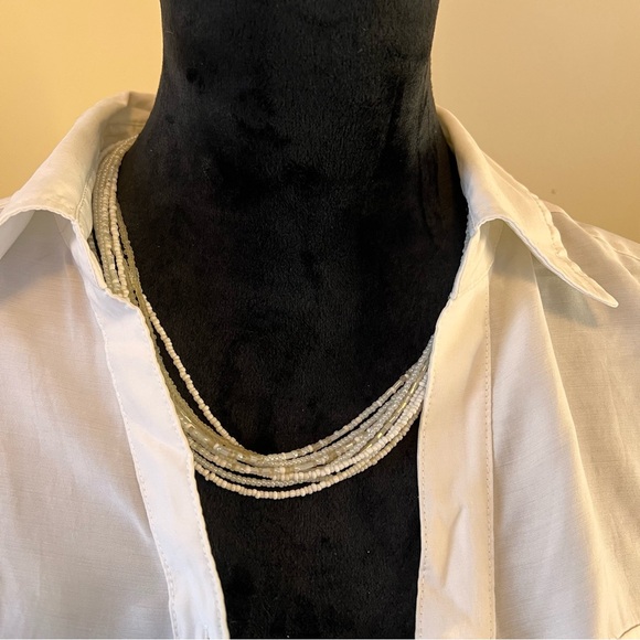 Chicos white button front top with long sleeves in size 2 or med - Picture 3 of 11